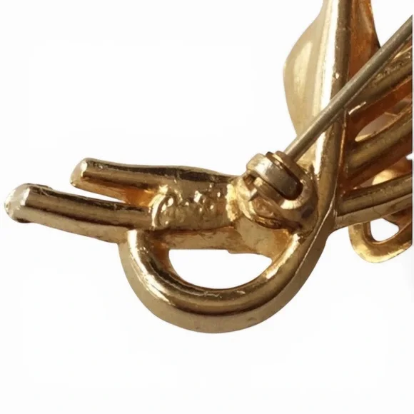 Vintage 1950s CORO Gold-Tone Floral Brooch w/ Pink Rhinestones - Picture 8 of 9